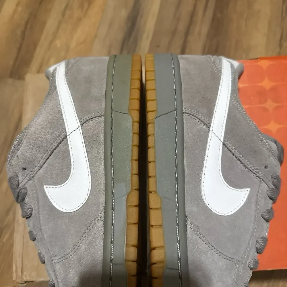 2005 Nike dunk Low Medium Grey White Gum Bottom Suede Vintage 311730-011 Sz 10.5